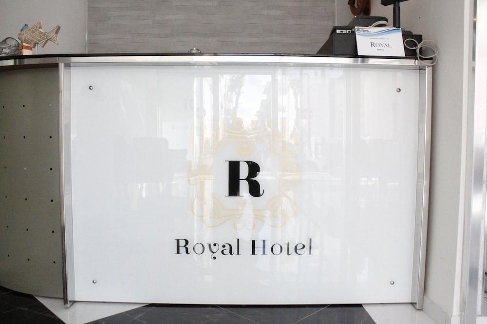 Hotel Royal - Beauty & Spa 切萨雷奥港 外观 照片