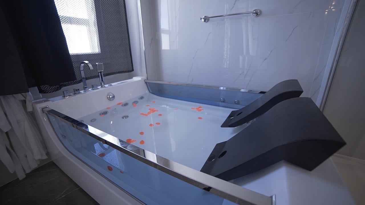 Hotel Royal - Beauty & Spa 切萨雷奥港 外观 照片